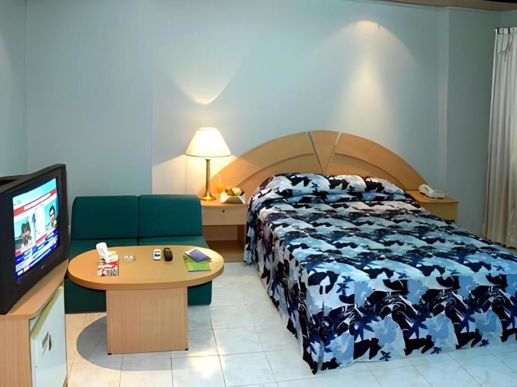 Hotel Tower Inn, Čitágáon Exteriér fotografie